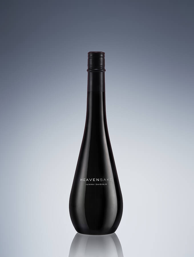 LABEL NOIR HEAVENSAKE sake bottle